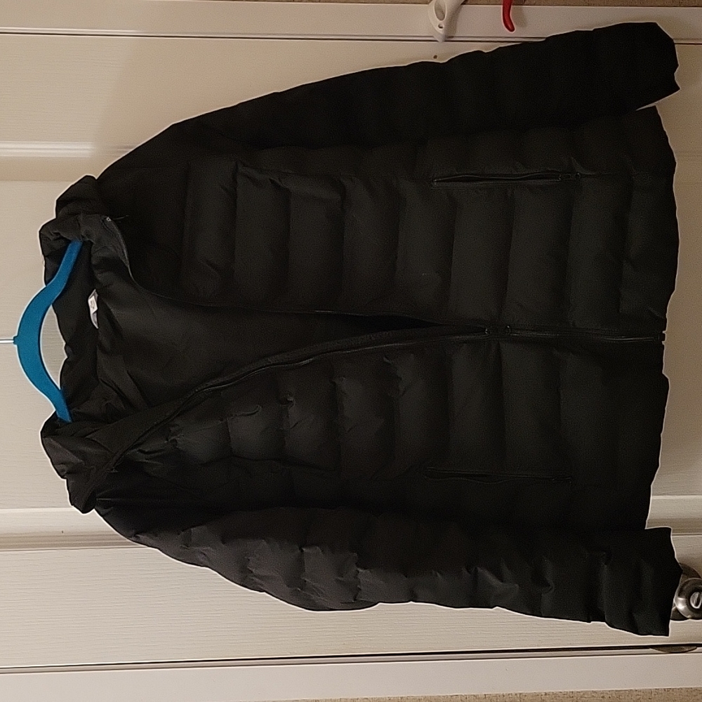 Women's black puffer jacket
